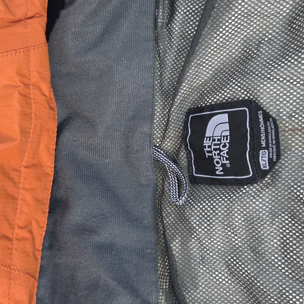 The North Face Mesh Detail Hyvent Rain Jacket - Picture 10 of 17